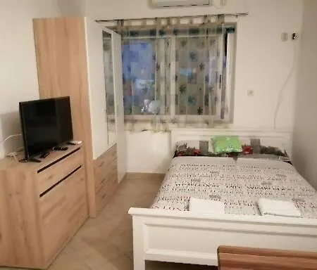 Lina דירה גראדאץ