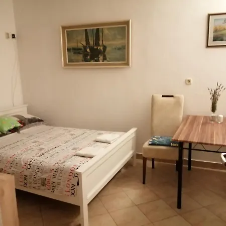 Lina Gradac (Split-Dalmatia)